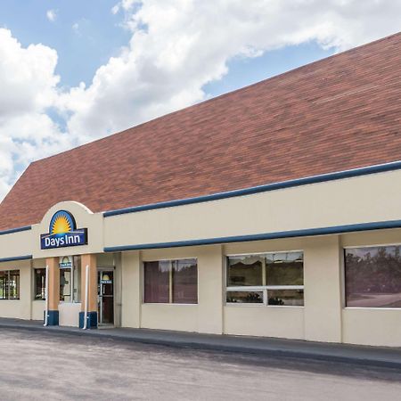 Days Inn By Wyndham כריסטיאנסבורג מראה חיצוני תמונה