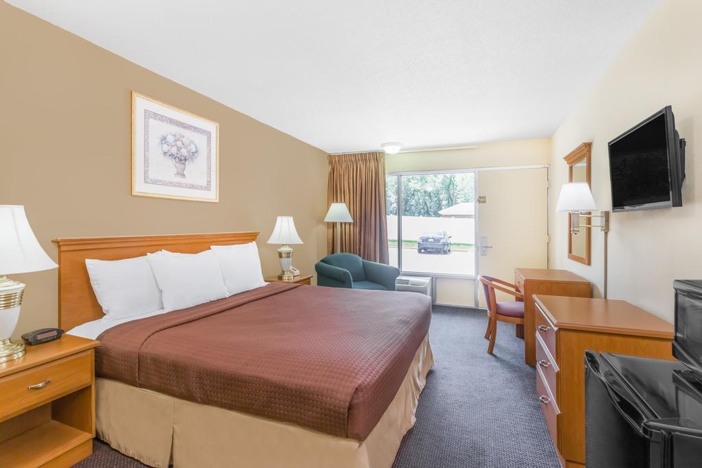 Days Inn By Wyndham כריסטיאנסבורג חדר תמונה
